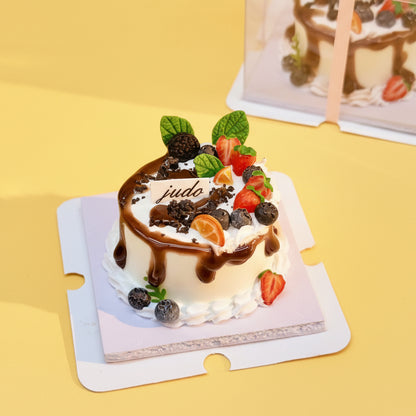 Mini Gâteau aux Fruits & Chocolat en Argile – Fait Main