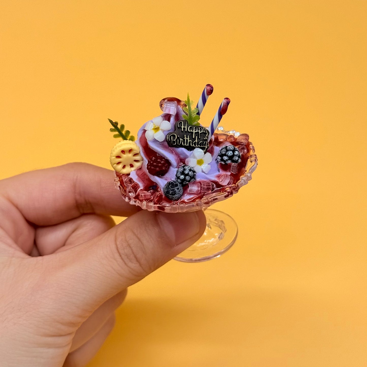 Coupes Glacées Miniatures – Desserts Colorés Faits Main