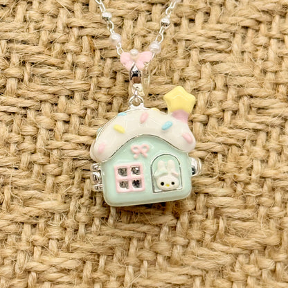 Collier Maison Chantilly – Mini Maison Magique