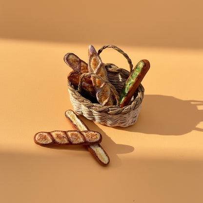 Baguettes Gourmandes Miniatures – Création Artisanale Unique