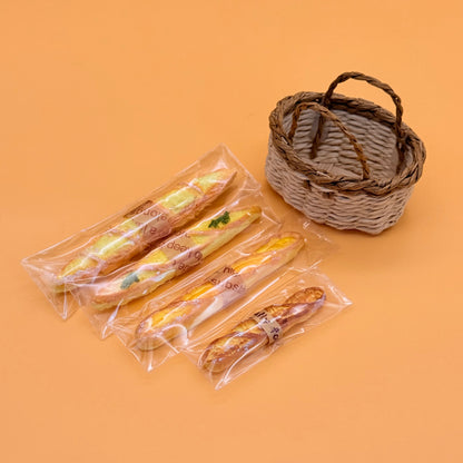 Mini Baguettes Gourmandes – Panier Artisanal Miniature